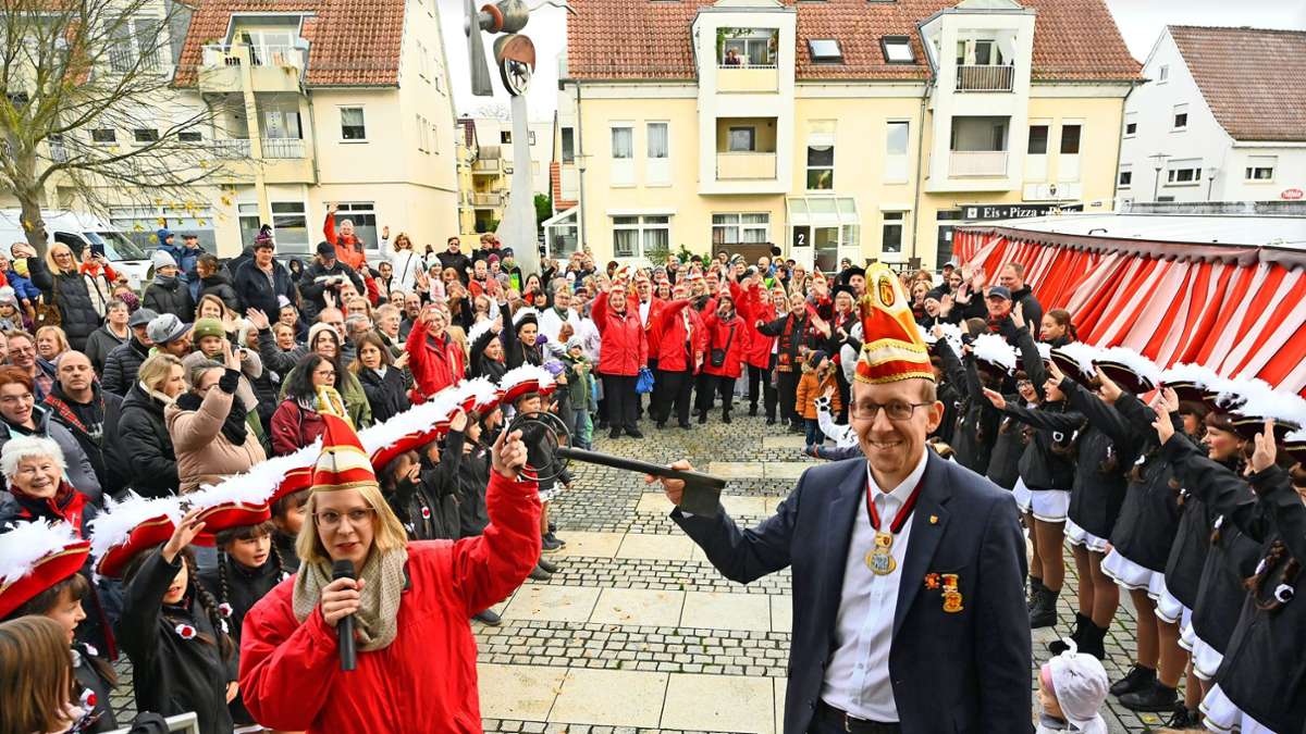 Rathaussturm der Carnevalsfreunde: Narren übernehmen die Macht in Murr