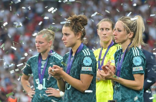 Die deutschen Fußballerinnen mussten sich im Finale den Engländerinnen geschlagen haben. Foto: dpa/Sebastian Gollnow