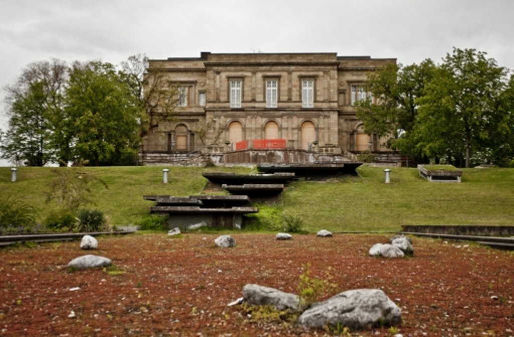 Der Verfall der historischen Villa Berg dauert an – wie die Diskussion über die künftige Nutzung. Ob ein Varieté.