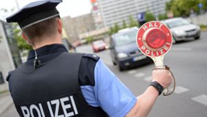 Polizisten müssen in Deutschland keine langen Kerls sein. In Baden-Württemberg etwa wird eine Mindestgröße von 1,60 Metern verlangt. Foto: dpa