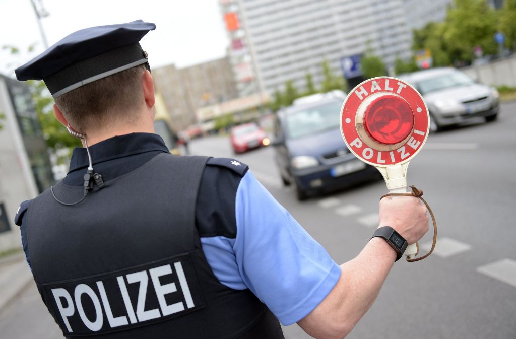 Mindestgröße in Berufen: Wie groß muss man sein als . . . - Panorama