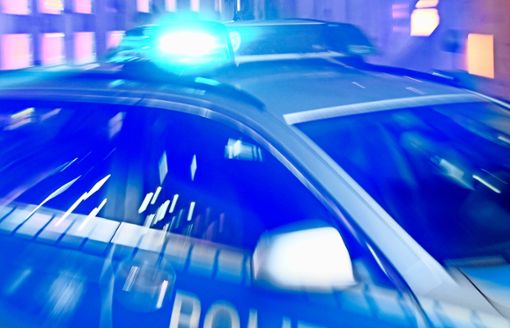 Eine leicht verletzte Frau und 20.000 Euro Schaden sind die Bilanz eines Unfalls in Steinheim am Donnerstag gegen 13.15 Uhr.  Foto: dpa