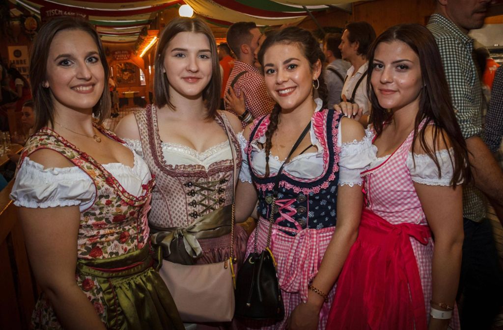 Stuttgarter Fruhlingsfest Vom Horsaal Ins Festzelt Studis