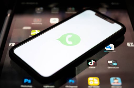 Whatsapp gehört zu den beliebtesten Messenger-Diensten. (Symbolbild) Foto: IMAGO/Lobeca/Felix Schlikis