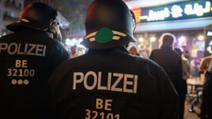 Ausschreitungen in Neukölln - Polizei und Feuerwehr angegriffen