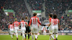 Der VfB Stuttgart konnte die Gäste aus Augsburg bezwingen. Impressionen vom Spiel zeigt unsere Fotostrecke. Foto: dpa