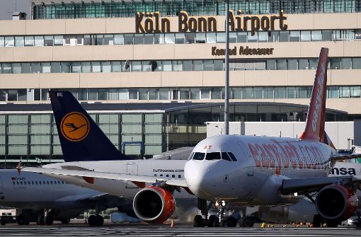 Vom Flughafen Köln-Bonn aus wollte der 22-Jährige nach Ägypten fliegen. (Symbolbild) Foto: dpa