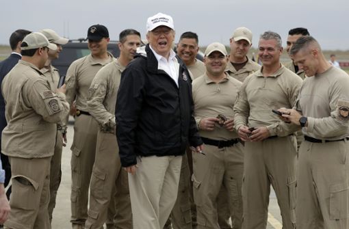 Dritter Akt des präsidialen Dramas: Trump spricht in Texas mit US-Grenzschützern. Foto: AP