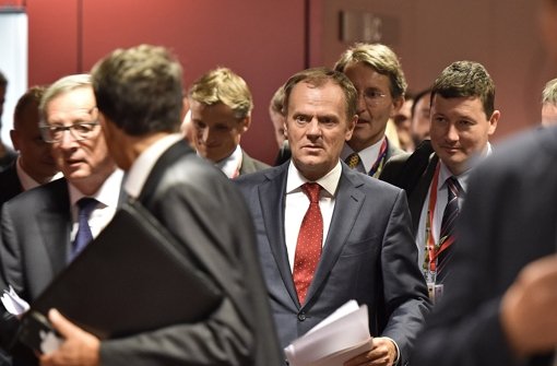 Gipfelchef Donald Tusk (Mitte), sagte auf dem EU-Gipfel, dass das Chaos an den Außengrenzen ein Ende haben müsse. Foto: AP