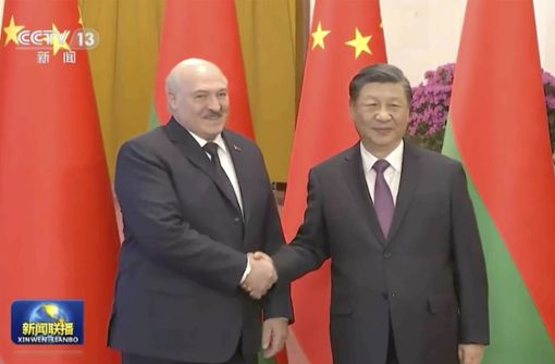 Wollen enger zusammenarbeiten: Lukaschenko und Xi Foto: dpa/Uncredited