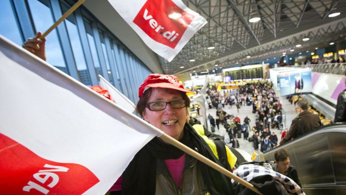 Verdi weitet Streiks am Dienstag auf sechs Flughäfen aus