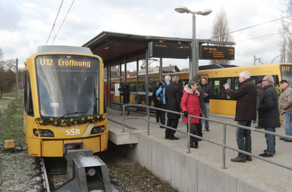 Eines der wichtigste Stuttgarter Ereignisse im Dezember 2017 war die Eröffnung der komplette U 12. Sie ist in Betrieb genommen worden. Rund 200 Millionen Euro hat der Ausbau des letzten Streckenabschnitts zwischen Europaviertel und Neckartal gekostet. Das wird in Remseck gefeiert.