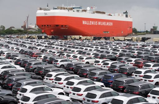 Die meisten Autos werden international mit dem Schiff transportiert. Foto: dpa/Ingo Wagner