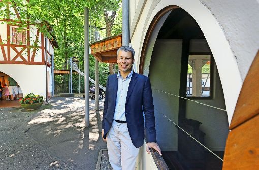 Steffen Bilger an seinem Lieblingsort: der Märchengarten im Blüba Foto: factum/Granville