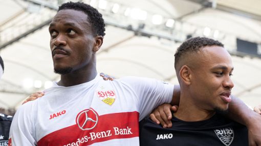 Dan-Axel Zagadou (li.) und Nikolas Nartey fehlen dem VfB verletzt. Foto: Pressefoto Baumann/Volker Müller