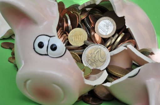Das Taschengeld ins Sparschwein oder auf ein Kinder-Girokonto? Beides ist möglich. Foto: dpa
