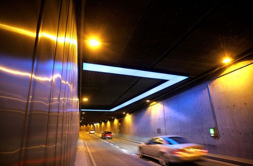 Der Planie-Tunnel zwischen Charlottenplatz und Schloßstraße wird von 22 bis 5 Uhr gesperrt. Foto: Factum/eif Piechowski