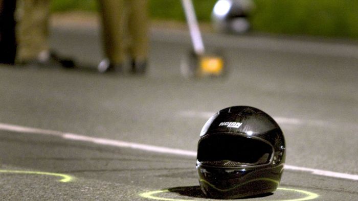 Motorradfahrerin wird bei Sturz tödlich verletzt