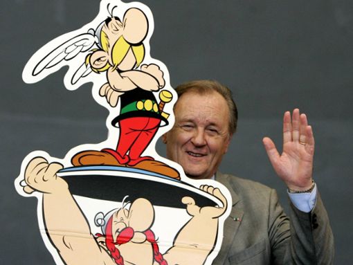 Albert Uderzo mit seinen Figuren Asterix und Obelix im Jahr 2005. Foto: imago images/ZUMA Wire