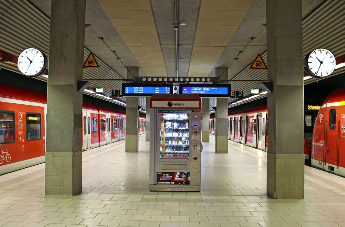 Wird der S-Bahnhof in Bernhausen wegen der S21-Bauarbeiten für ein Jahr abgehängt? Foto: Archiv Caroline Holowiecki