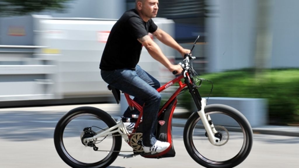 Radverkehr: Schnelle E-Bikes sollen Radwege nutzen dürfen