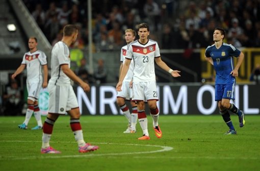 Deutschland verliert in Düsseldorf gegen Argentinien und muss sich jetzt schnell auf die EM-Qualifikation einstimmen. Foto: dpa