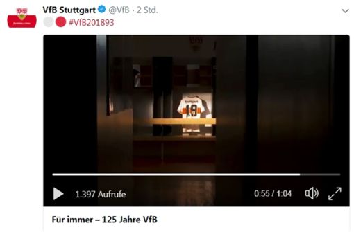 Gibt der VfB in seinem neusten Videoclip einen kleinen Vorgeschmack auf das angekündigte Jubiläumstrikot? Foto: Twitter/@VfB; Screenshot: STZN