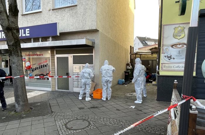 Brand mit zwei Toten in Feuerbach: Mann soll Mitbewohner erstochen und Feuer gelegt haben