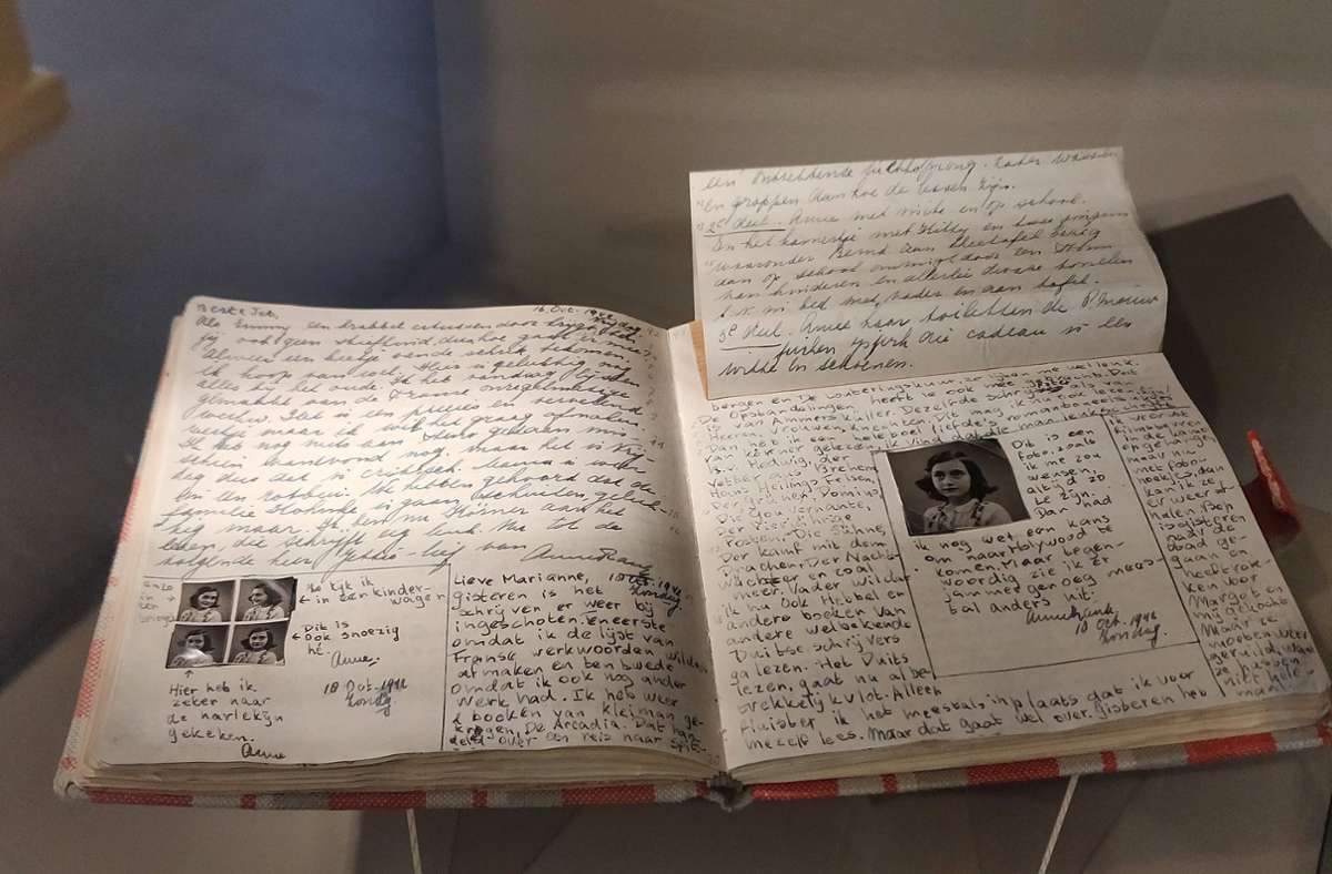 Das Tagebuch von Anne Frank – in unserer Bildergalerie finden Sie mehr. Foto: dpa/Insa Kohler