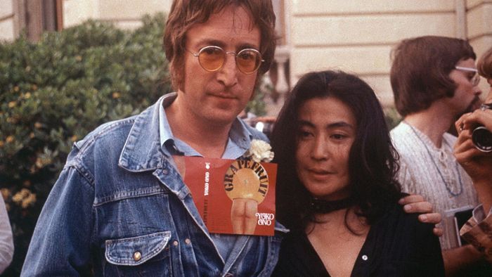 Beschlagnahmte Tagebücher wieder im Besitz von Yoko Ono