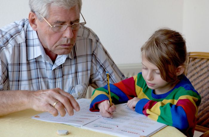 Unsichere Kinderbetreuung: Ohne Oma und Opa geht es nicht