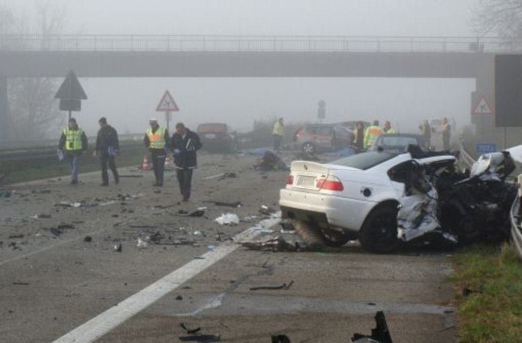 Die schrecklichen Bilder vom jüngsten Unfall auf der A5 bei Offenburg.