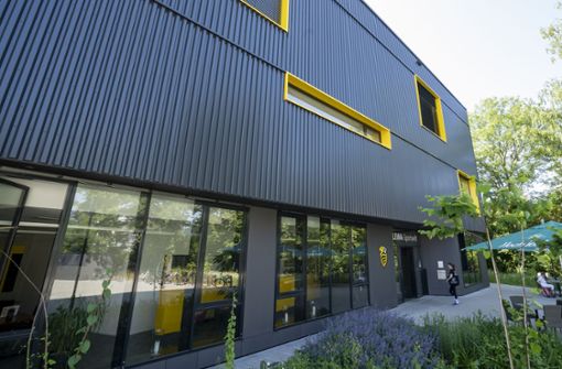 Das neue Vereinszentrum bereitet dem SV Leonberg/Eltingen große finanzielle Probleme. Foto: Jürgen Bach/Jürgen Bach
