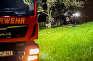 Ende April mussten die Großbottwarer Floriansjünger bereits zu einem brennenden Gartenhaus ausrücken. Foto: KS-Images.de