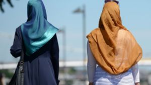 Auch in der Metropole Istanbul  tragen viele Frauen ein Kopftuch. Büsra Cebeci hat es abgelegt. Foto: dpa