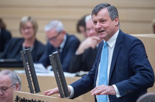 Hans-Ulrich Rülke, Vorsitzender der FDP-Fraktion im Landtag von Baden-Württemberg, möchte eine mögliche Wahlrechtsreform voranbringen. Foto: dpa