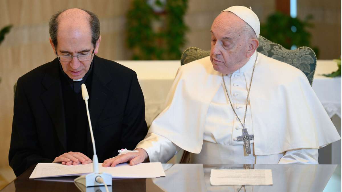 Franziskus hat Lungenprobleme: Papst krank, aber keine Lungenentzündung