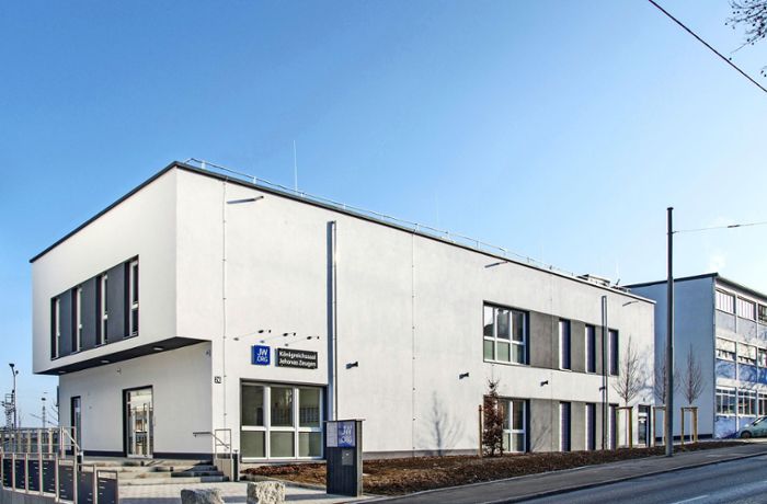 Zeugen Jehovas in Zuffenhausen: Gemeinsam zum neuen Gotteshaus