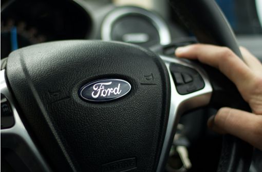 Ein Ford macht sich in Böblingen selbstständig. Foto: Unsplash/Adam Mills