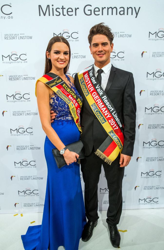 Das schönste Paar: „Mister Germany 2017“, Dominik Bruntner, mit der amtierenden Miss Germany Lena Bröder.