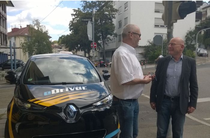 Ausbildung mit elektrischen Autos: Stuttgarter Fahrlehrer bekommt Steuergelder – zu Recht?