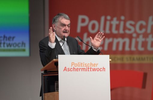 Herbert Reul war der Hauptredner beim politischen Aschermittwoch der CDU in Fellbach. Foto: Edgar Layher