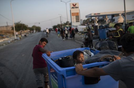 Die Migranten, die nach dem Brand im Flüchtlingslager Moria obdachlos geworden sind, kamen größtenteils im neuen Lager auf Lesbos unter. Foto: dpa/Petros Giannakouris