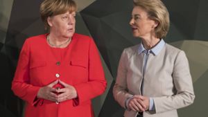 Bundeskanzlerin Angela Merkel und Bundsministerin der Verteidigung Ursula von der Leyen bei der Bundeswehrtagung in Berlin. Foto: imago stock&people
