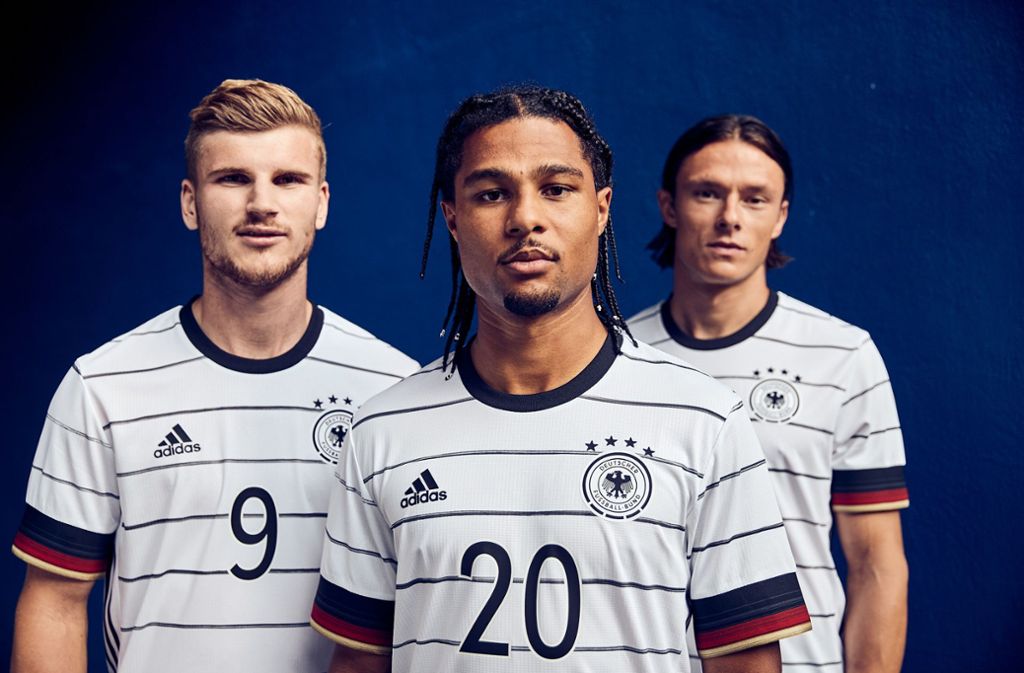 In diesem Trikot tritt die deutsche Nationalmannschaft erstmals am Wochenende an. Auch bei der EM 2020 wird das Shirt im falle einer erfolgreichen Qualifikation getragen.