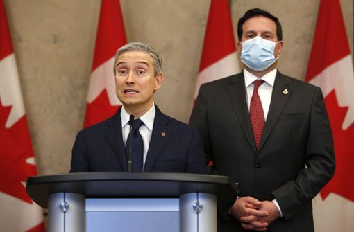 Kanadas Minister Francois-Philippe Champagne (links) und Marco Mendicino begründen den Ausschluss Huaweis beim 5-G-Ausbau. Foto: Imago//David Kawai