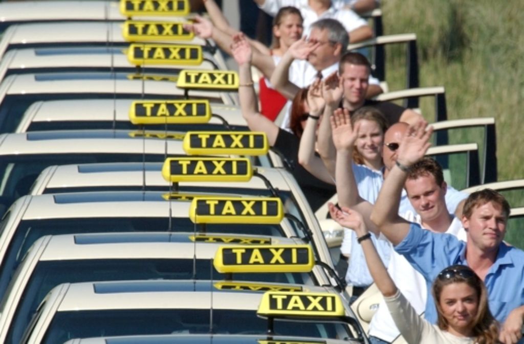 Taxifahrer bekommen zunehmend Konkurrenz aus dem Netz Foto: dpa