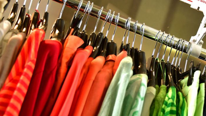 Fast zehn Prozent fabrikneuer Kleidung wird vernichtet