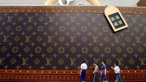 Immer mehr Chinesen lieben Luxus - je größer, desto besser Foto: AP