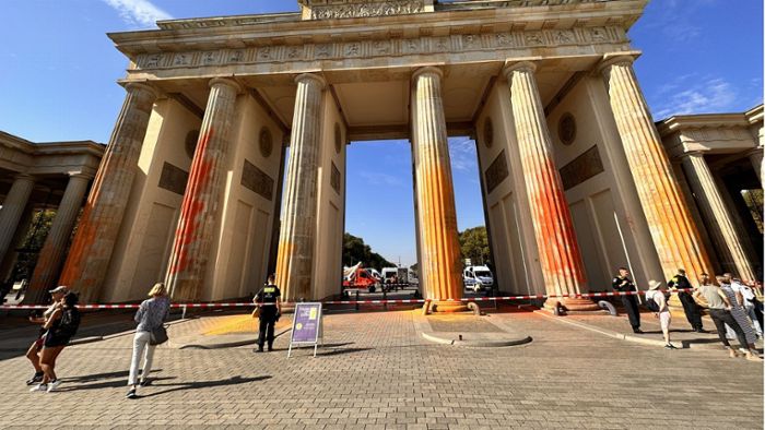Farbattacke auf Brandenburger Tor –  erster Prozess zunächst geplatzt